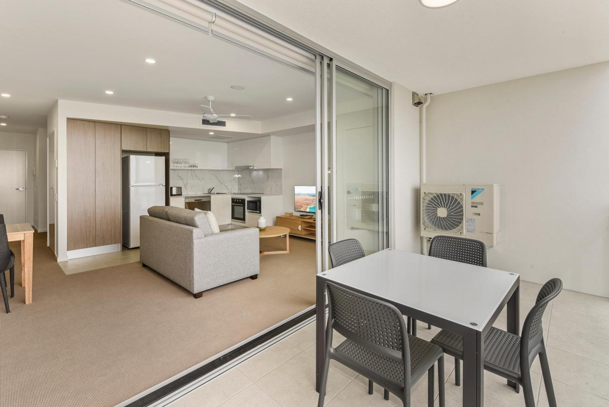 Aquarius Kawana Lejlighedshotel Kawana Waters Eksteriør billede