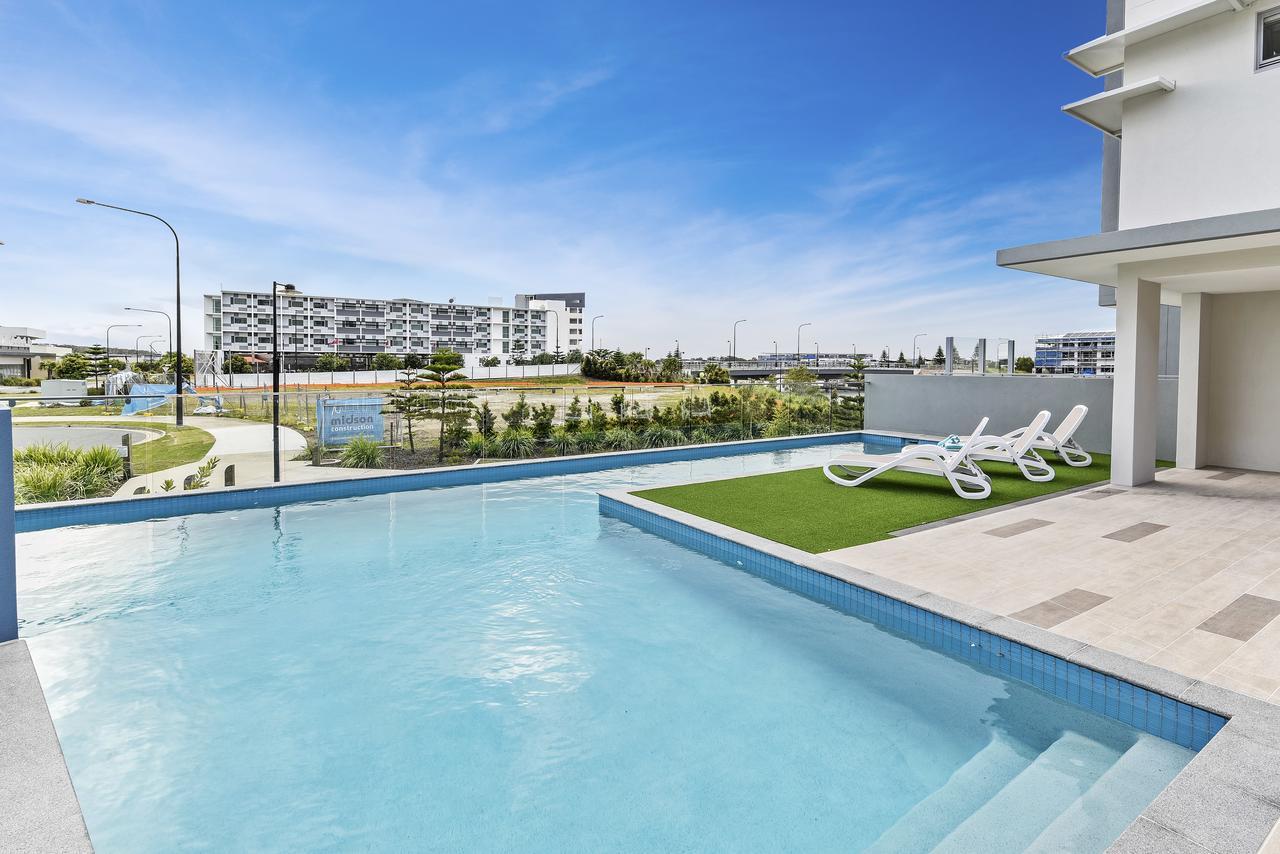 Aquarius Kawana Lejlighedshotel Kawana Waters Eksteriør billede